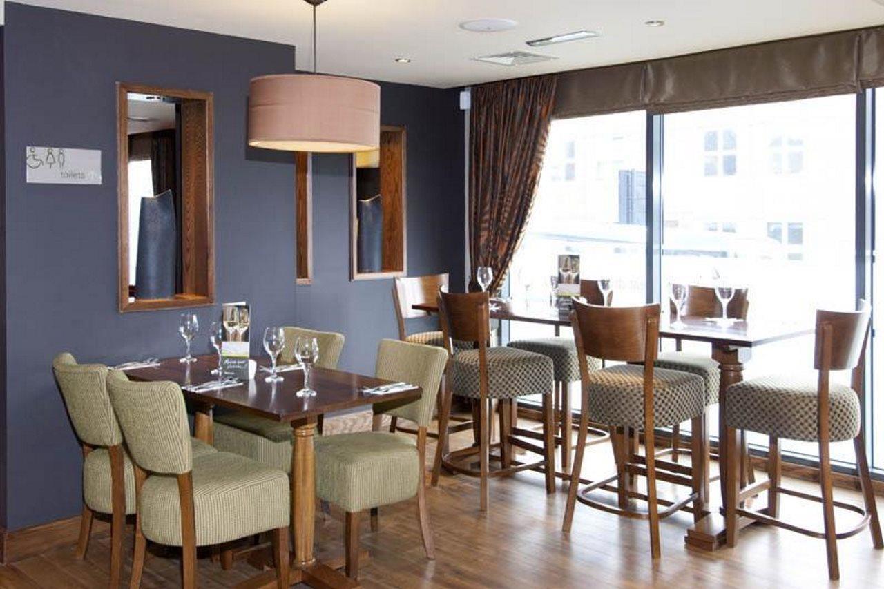 Premier Inn Мейдстън Екстериор снимка