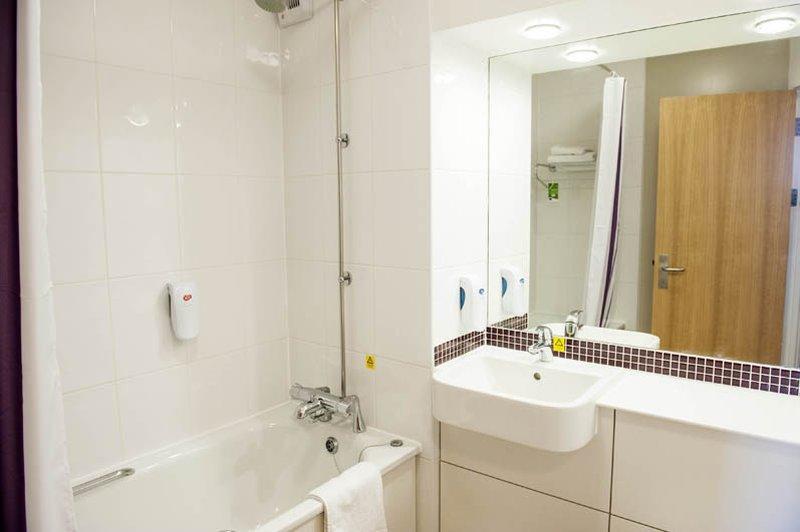 Premier Inn Мейдстън Екстериор снимка